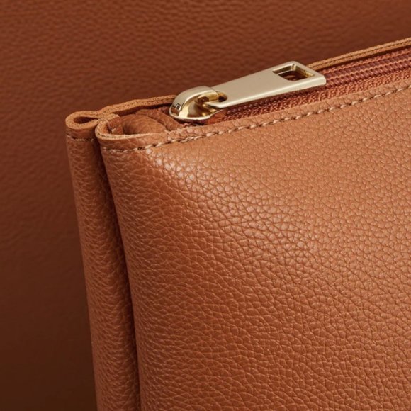 Artisan vegan leather tote with clutch, brown - Picture 4 of 9